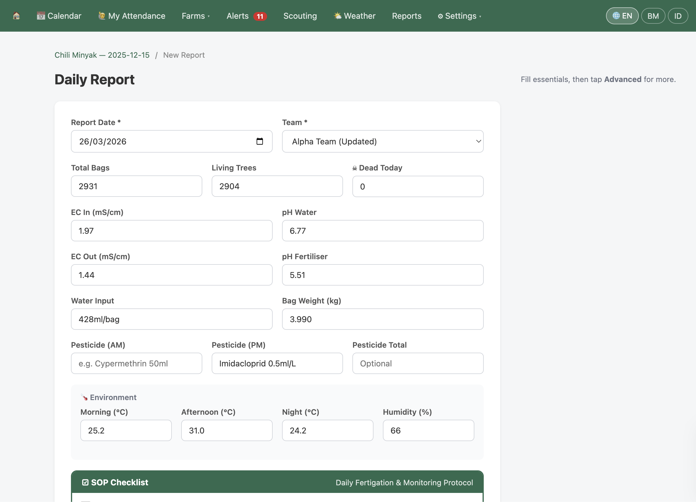 Daily team report screen showing workforce status, attendance and field activity